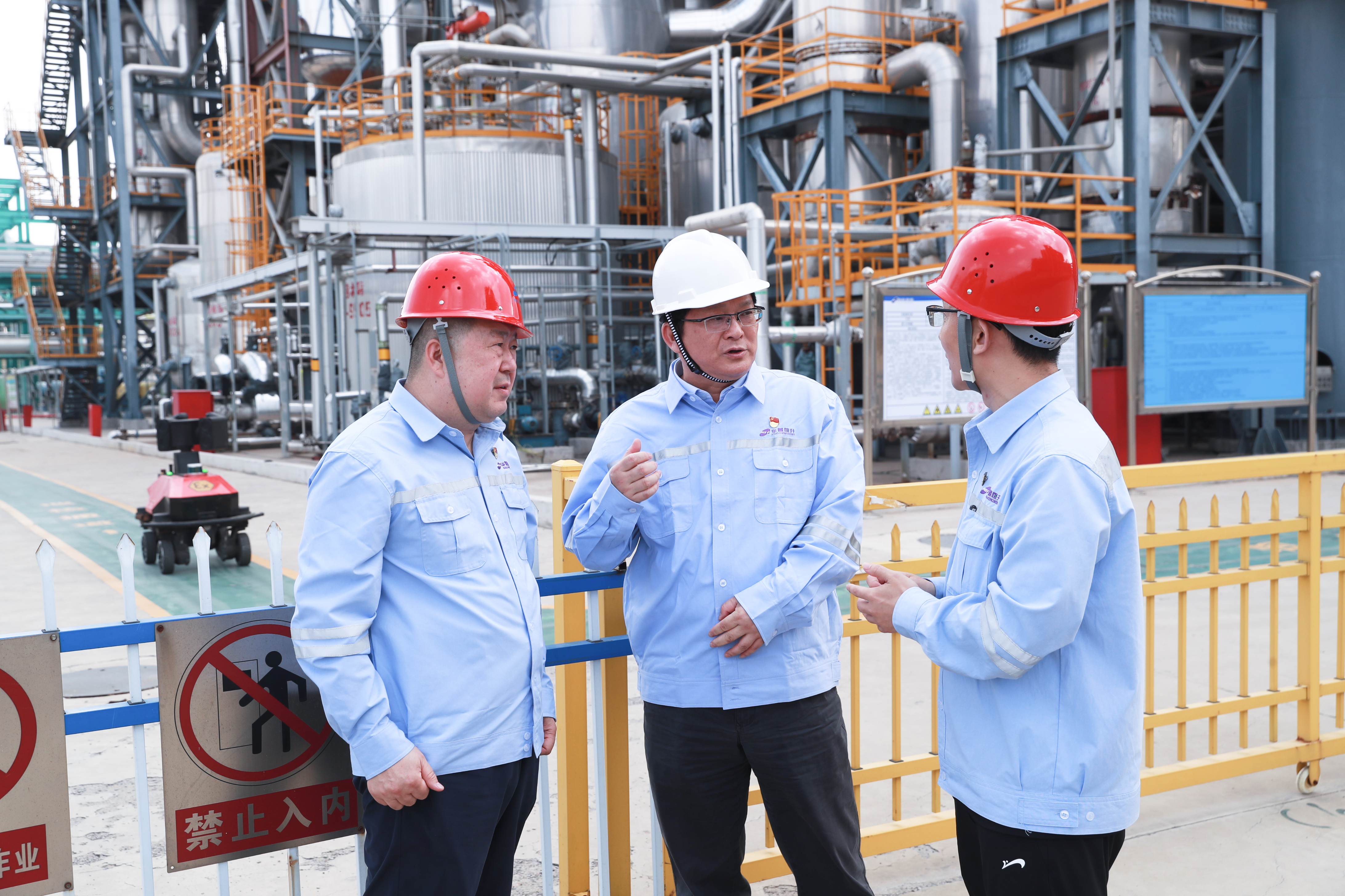 AH4I8708_1455504242-rp3801220799 AH4I8708_1455504242-rp3801220799.jpg